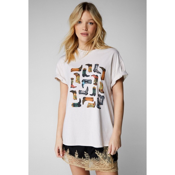 New Nasty Gal Oversized Western Cowboy Boot Graphic T-shirt Size XL - Picture 1 of 7
